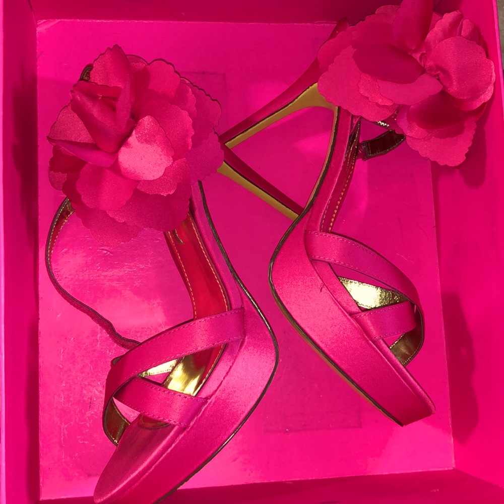 Nina//Pink flower heels